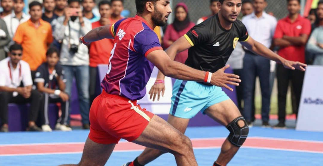 ৭৫ মিনিটের ফাঁকে দুই সেমিফাইনাল: কাবাডি কোর্টে ভারতের অপরাজয়, আর কোর্টের বাইরে যে হিসাব কেউ রাখে না